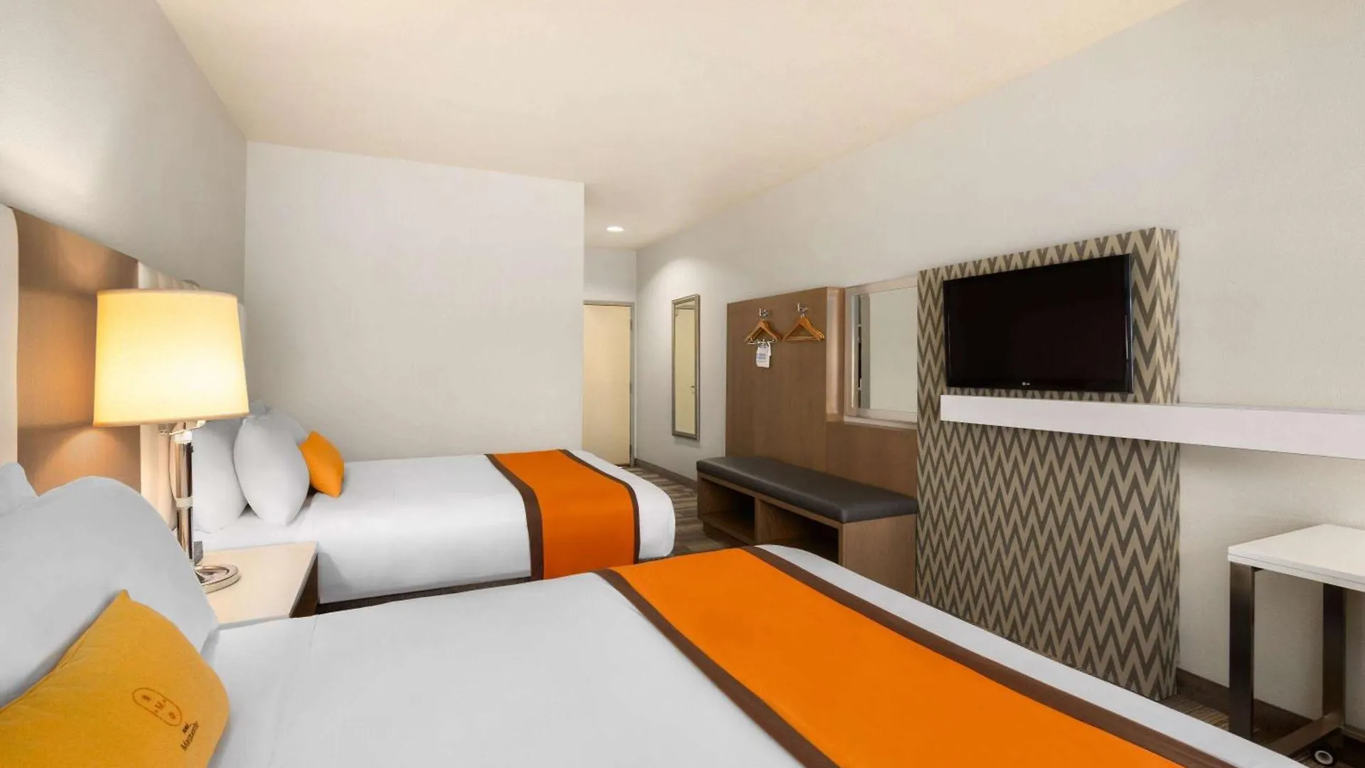 Hotel Marguerite South Anaheim - Garden Grove, Trademark Collection By Wyndham 3*,