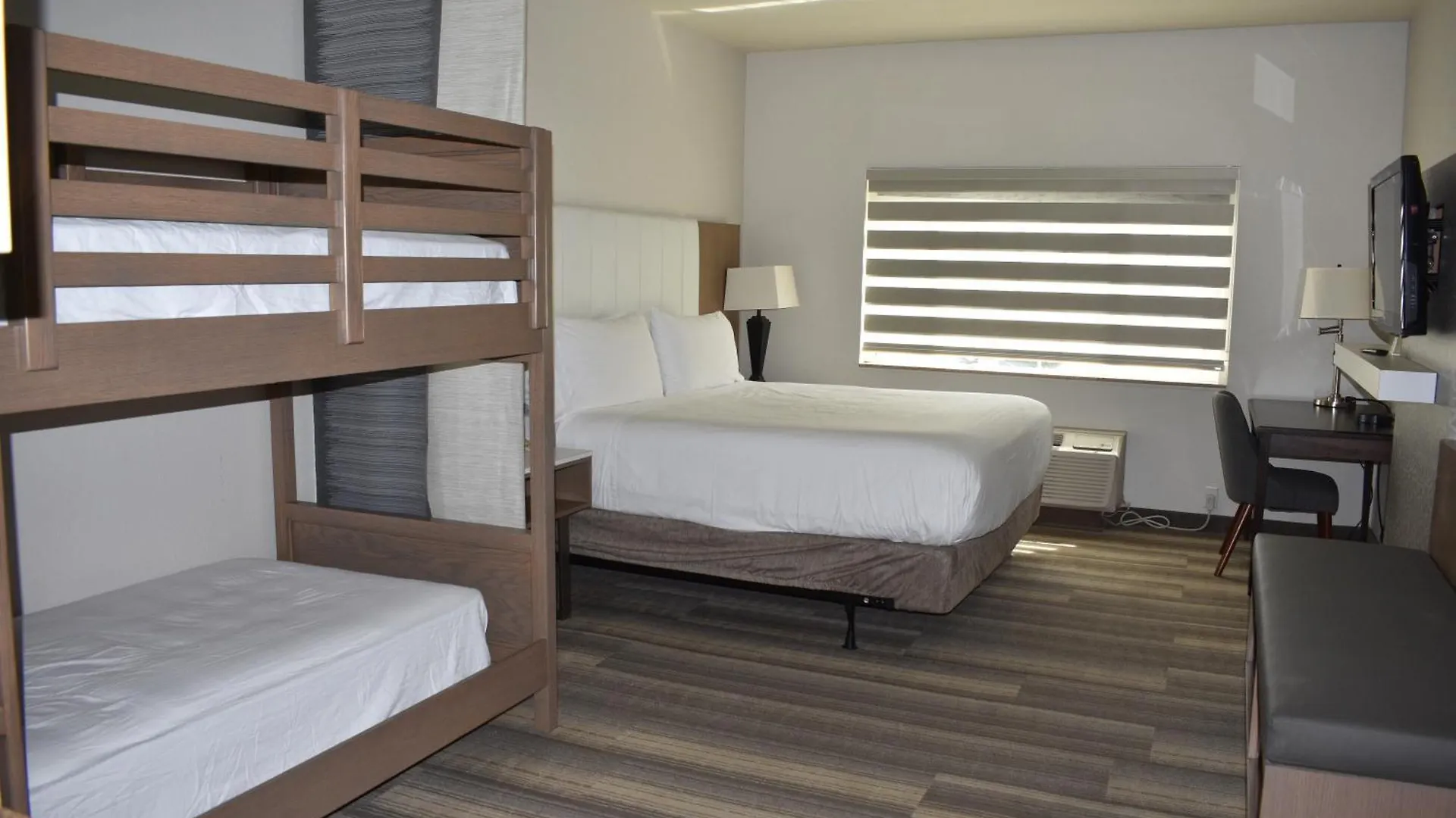 Hotel Marguerite South Anaheim - Garden Grove, Trademark Collection By Wyndham
