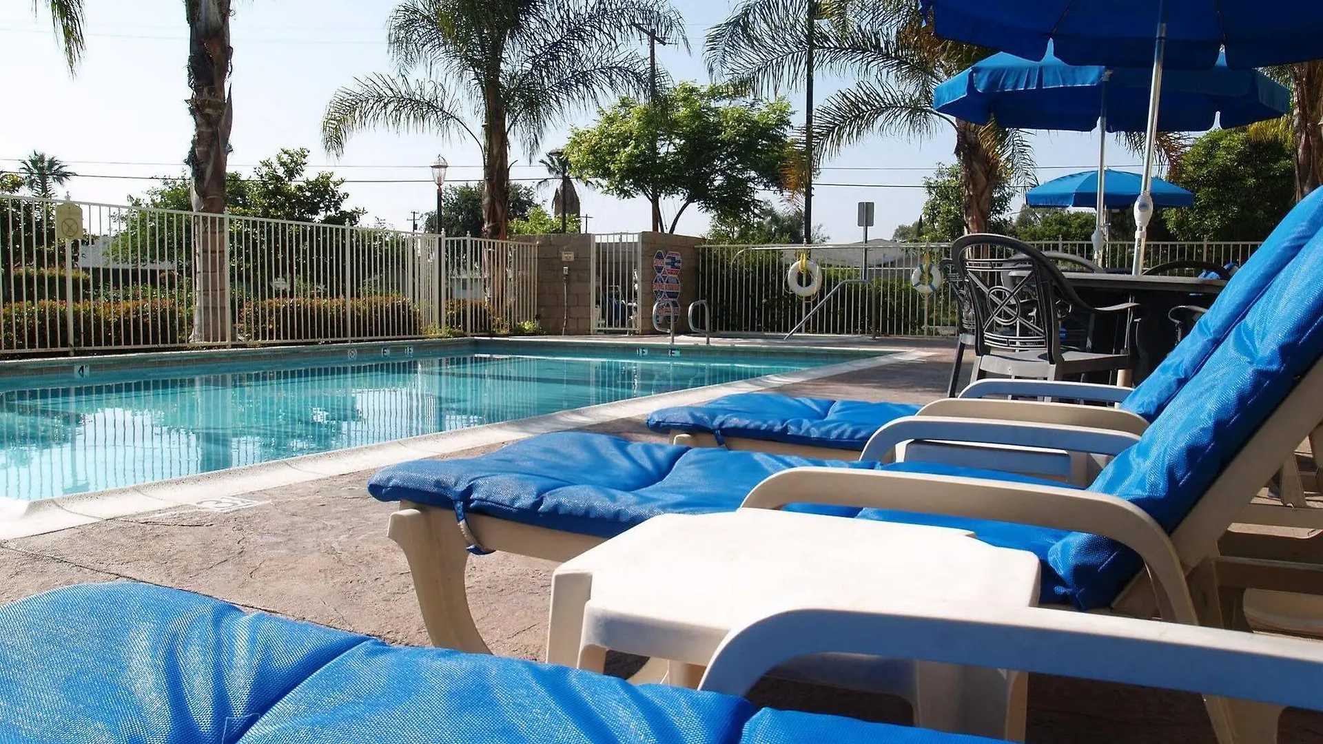 Hotel Marguerite South Anaheim - Garden Grove, Trademark Collection By Wyndham 3*,